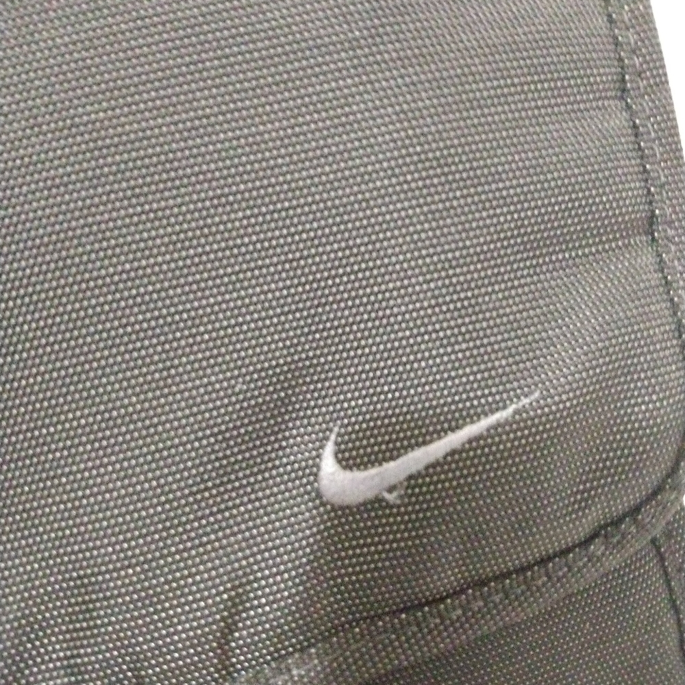 Nike Nylon Traveling Cosmetic bag - Picture 2 of 11